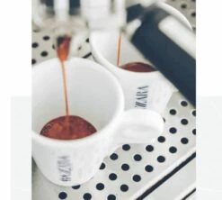 1kg Café En Grain Aromamore Arabica/Robusta - BAZZARA 14 1kg Café En Grain Aromamore Arabica/Robusta - BAZZARA -CaféStyle Boutique cafeengrainbazzaraaromamore