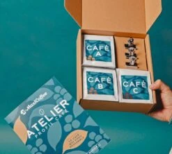 Coffret Atelier Profil Café : Expérience Dégustation Cafés En Grain -CaféStyle Boutique coffret 1 avec pince 1