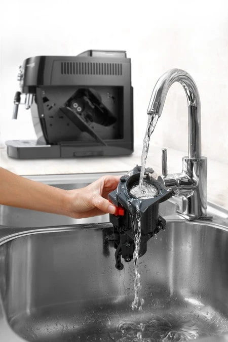 DELONGHI Magnifica 22.127.B Garantie 3 Ans 7 DELONGHI Magnifica 22.127.B Garantie 3 Ans – Image 7