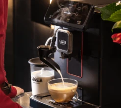 GAGGIA Magenta Milk -CaféStyle Boutique expresso broyeur magenta milk cafe au lait