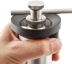 Moulin à Café Manuel KINU M47 Simplicity + Valise De Transport -CaféStyle Boutique kinu simplicity 3 1