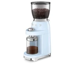 Moulin à Café SMEG Bleu Azur CGF01PBEU Années 50 5 Moulin à Café SMEG Bleu Azur CGF01PBEU Années 50 -CaféStyle Boutique smeg broyeur bleu 3